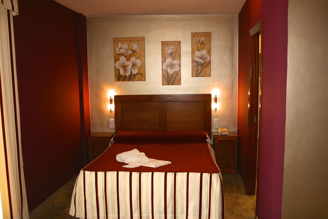 Apartamentos La Fuente Κόρδοβα Δωμάτιο φωτογραφία